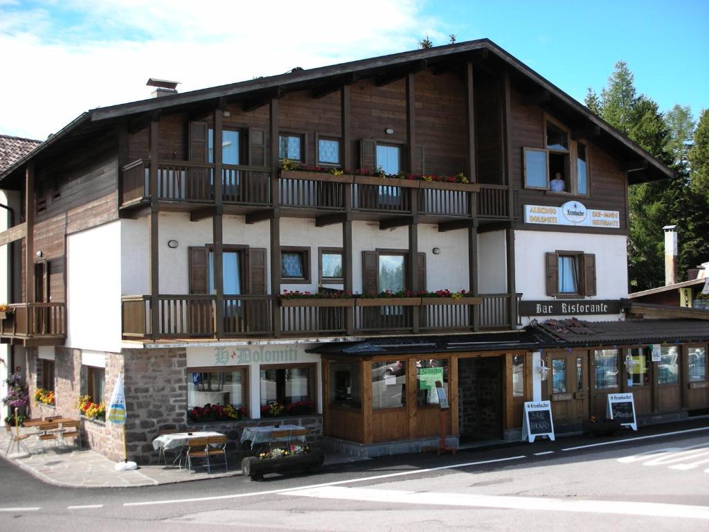 DOLOMITI appart&rooms Varena Buitenkant foto